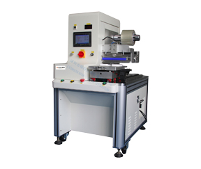 高精度（dù）貼膜機